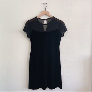 [vintage] Black Velvet Short Sleeve Mini Dress